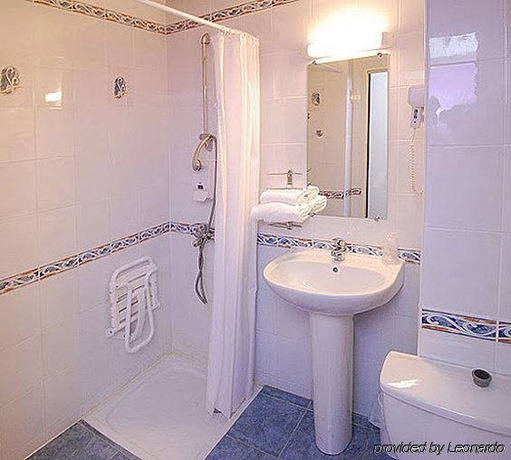 Imagen general del Hotel Tourh&ocirc;tel, La-Chauss&eacute;e-Saint-Victor. Foto 4