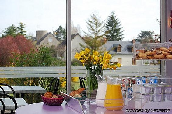 Imagen general del Hotel Tourh&ocirc;tel, La-Chauss&eacute;e-Saint-Victor. Foto 10