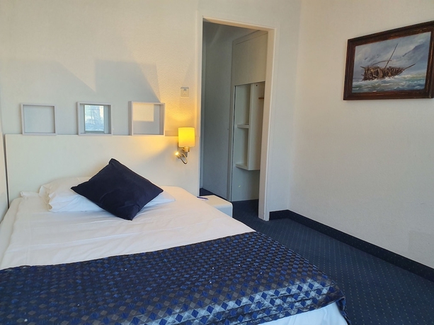 Imagen de la habitación del Hotel Touring Au Lac. Foto 8