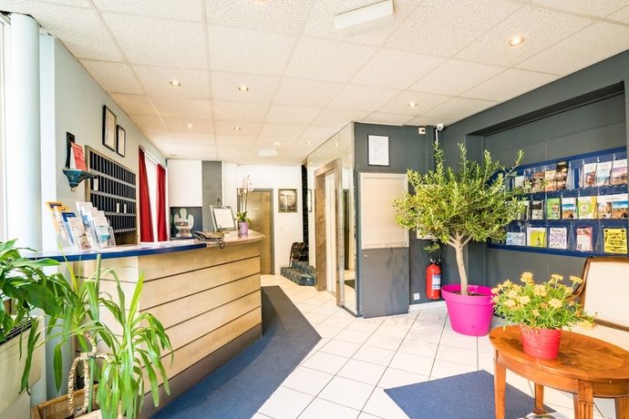 Imagen de los interiores del Hotel Touring Au Lac. Foto 18