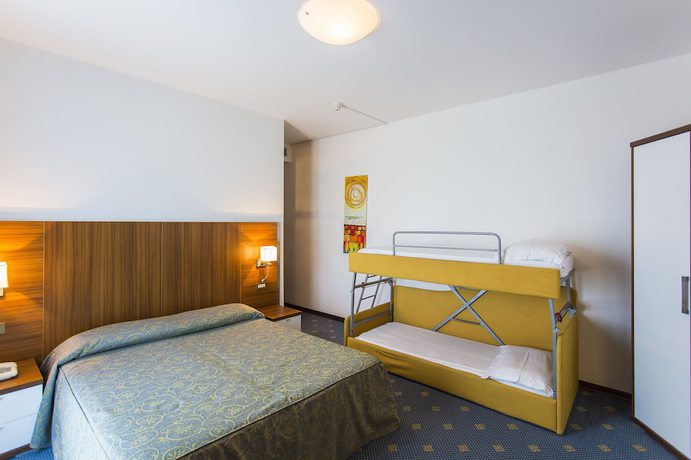 Imagen de la habitación del Hotel Touring, Caorle. Foto 5