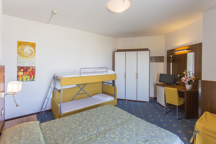 Imagen de la habitación del Hotel Touring, Caorle. Foto 11