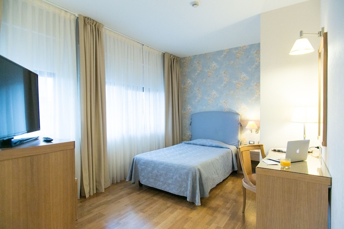 Imagen de la habitación del Hotel Touring, Carpi. Foto 9