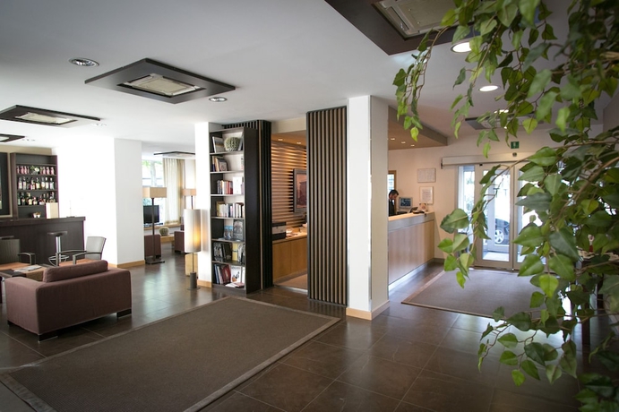 Imagen de los interiores del Hotel Touring, Carpi. Foto 18