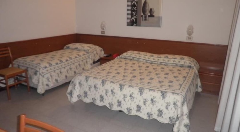 Imagen de la habitación del Hotel Touring, Chioggia. Foto 10
