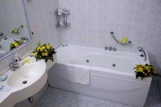 Imagen de la habitación del Hotel Touring Hotel, Rodi Garganico. Foto 13