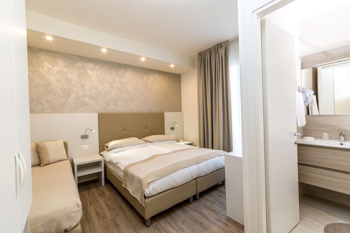 Imagen de la habitación del Hotel Touring, Lido Di Jesolo. Foto 4