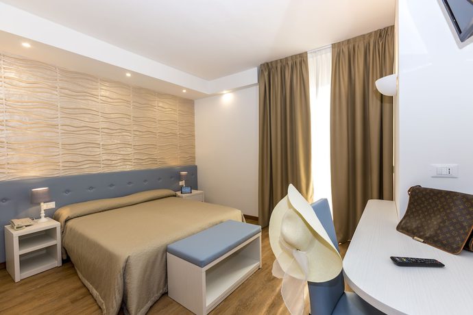 Imagen de la habitación del Hotel Touring, Lido Di Jesolo. Foto 9