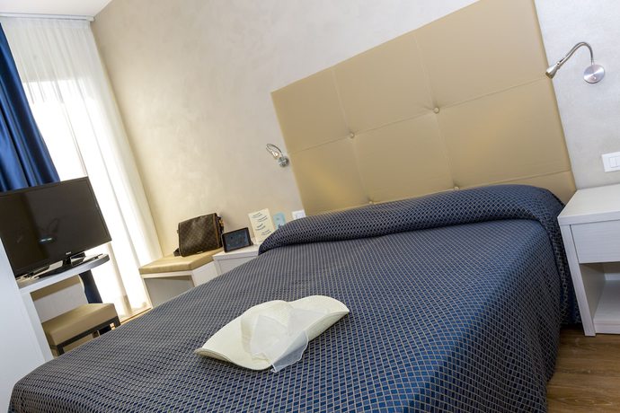 Imagen de la habitación del Hotel Touring, Lido Di Jesolo. Foto 15