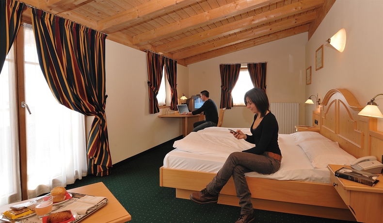 Imagen de la habitación del Hotel Touring Livigno. Foto 9