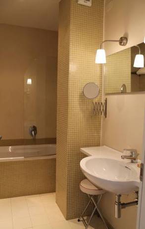 Imagen de la habitación del Hotel Touring, Livorno. Foto 7