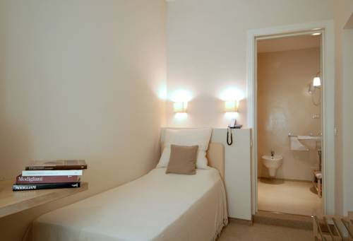 Imagen de la habitación del Hotel Touring, Livorno. Foto 11