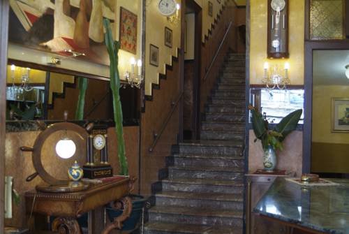 Imagen general del Hotel Touring, Messina. Foto 1