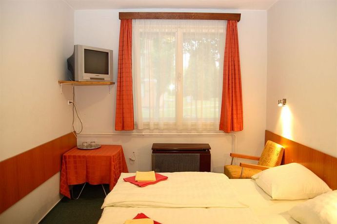 Imagen de la habitación del Hotel Touring, NAGYKANIZSA. Foto 9