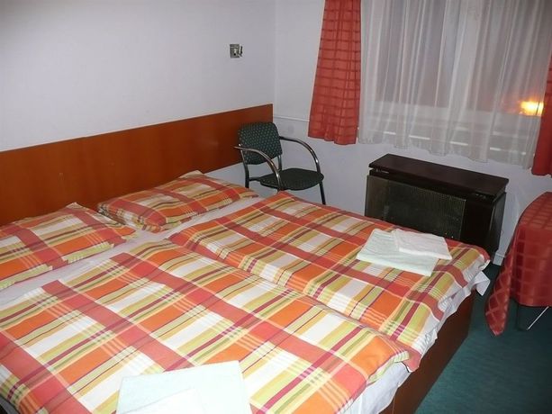 Imagen de la habitación del Hotel Touring, NAGYKANIZSA. Foto 11