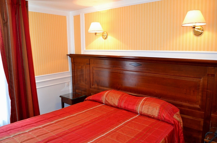 Imagen de la habitación del Hotel Touring, Ópera. Foto 8