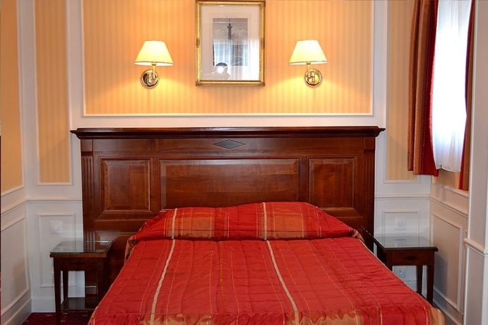 Imagen de la habitación del Hotel Touring, Ópera. Foto 10