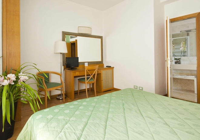 Imagen de la habitación del Hotel Touring Pisa. Foto 8