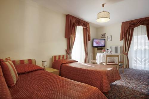 Imagen de la habitación del Hotel Touring, Predazzo. Foto 4