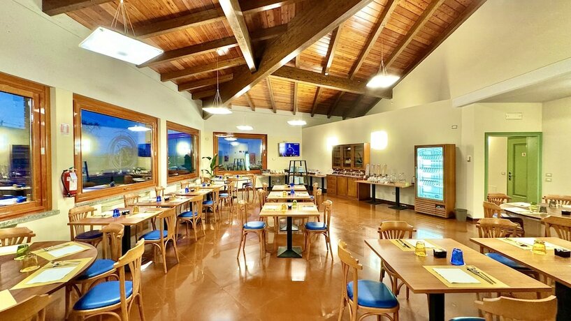 Imagen general del Hotel Touring, Seniga. Foto 5