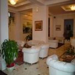 Imagen general del Hotel Touring and Internazionale. Foto 8