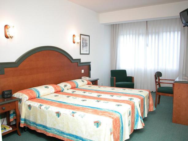 Imagen de la habitación del Hotel Touris. Foto 2