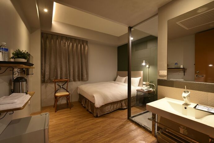 Imagen de la habitación del Hotel Tourism Inn. Foto 13