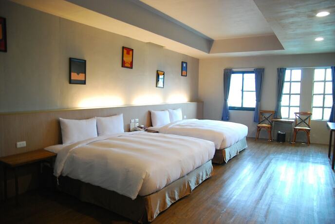 Imagen de la habitación del Hotel Tourism Inn. Foto 15