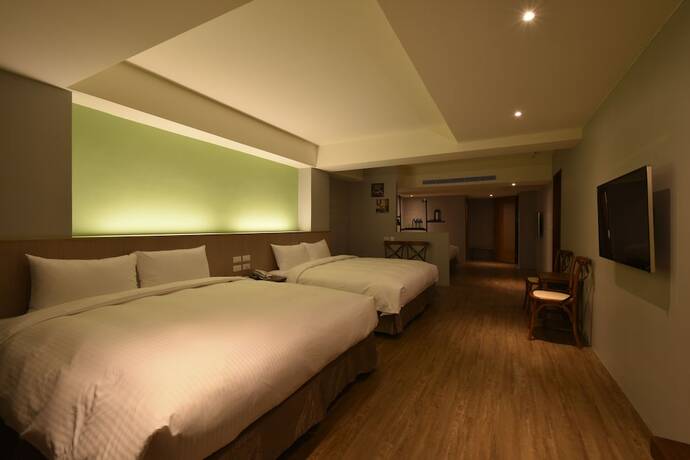 Imagen de la habitación del Hotel Tourism Inn. Foto 17