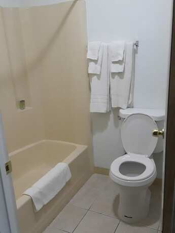 Imagen general del Hotel Tourist Inn, Absecon. Foto 3
