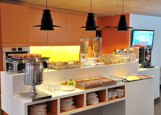 Imagen del bar/restaurante del Hotel Tourist Inn Budget - Hostel. Foto 4