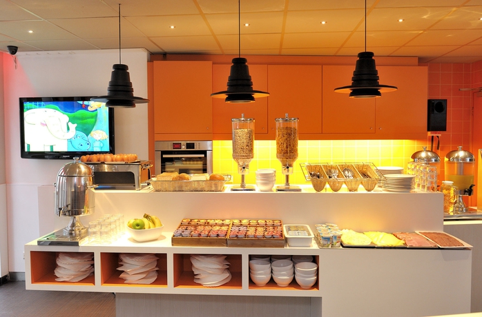 Imagen del bar/restaurante del Hotel Tourist Inn Budget - Hostel. Foto 5