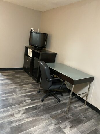 Imagen de la habitación del Hotel Tourist Inn. Foto 9