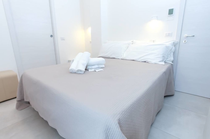 Imagen de la habitación del Hotel Tourist Meuble. Foto 7