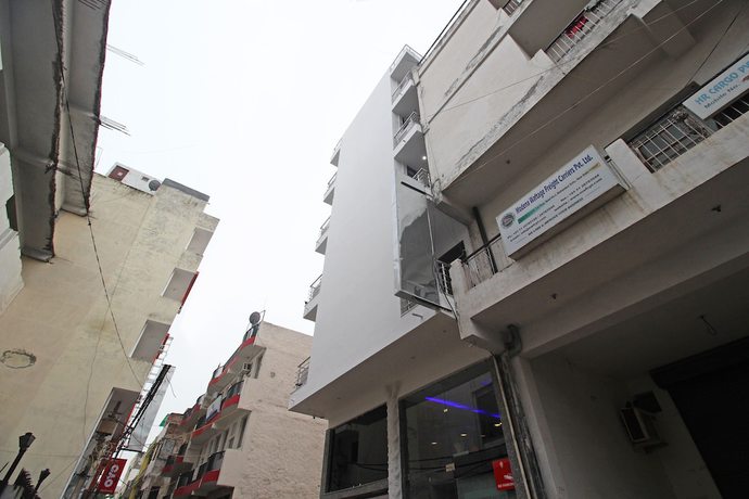 Imagen de los exteriores del Hotel Tourist Palace Near Delhi Airport. Foto 12