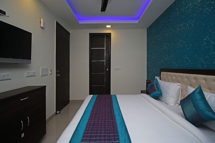 Imagen de los interiores del Hotel Tourist Palace Near Delhi Airport. Foto 13