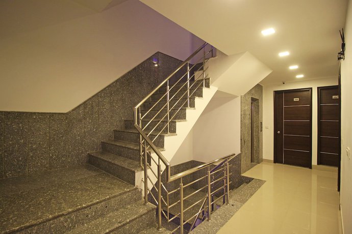 Imagen de los interiores del Hotel Tourist Palace Near Delhi Airport. Foto 15