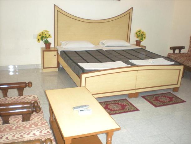 Imagen de la habitación del Hotel Tourist Rest House. Foto 5