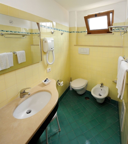 Imagen de la habitación del Hotel Tourist, Sorrento. Foto 6