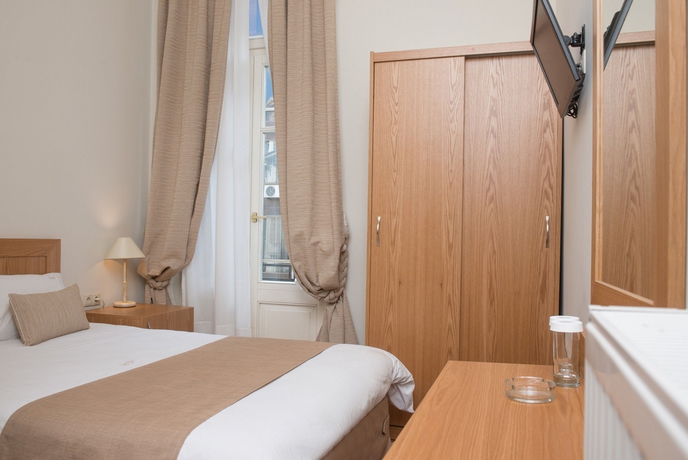 Imagen de la habitación del Hotel Tourist, Tesalonica. Foto 6