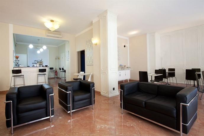 Imagen de los interiores del Hotel Tourist, Turín. Foto 9