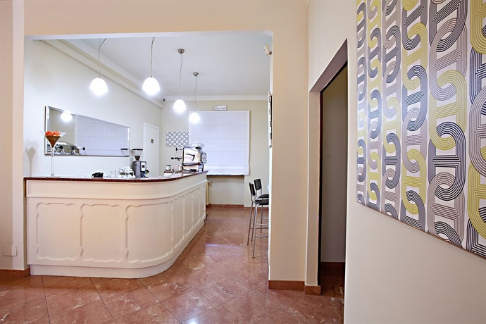 Imagen del bar/restaurante del Hotel Tourist, Turín. Foto 2