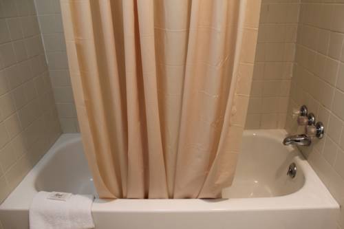 Imagen de la habitación del Hotel Tourway Inn. Foto 6