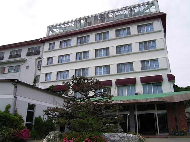 Imagen de los exteriores del Hotel Toushijima Onsen Suzunami. Foto 16