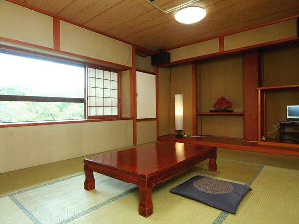 Imagen de la habitación del Hotel Toutaro. Foto 35