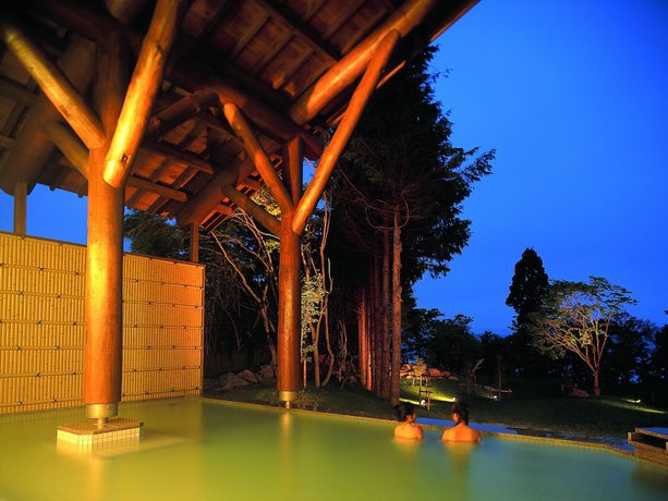 Imagen de la piscina del Hotel Towada Prince. Foto 20