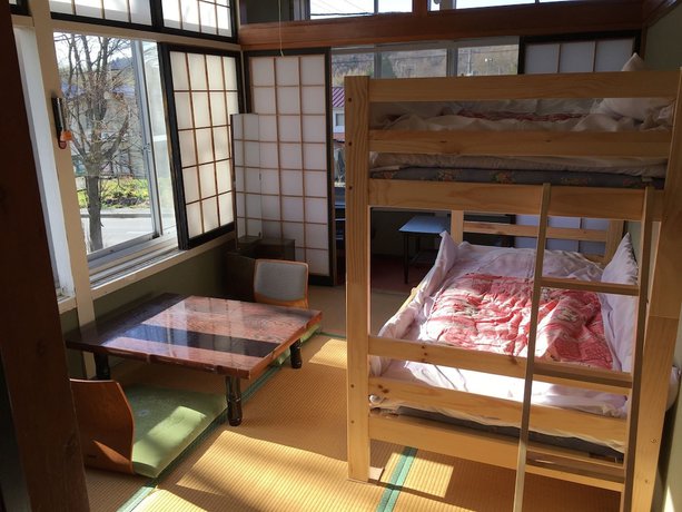 Imagen de la habitación del Hotel Towadako Hostel. Foto 7