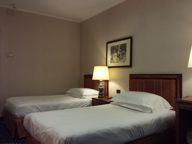 Imagen de la habitación del Hotel Tower Genova Airport and Conference Center. Foto 3