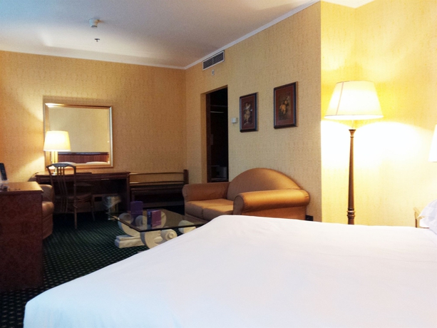 Imagen de la habitación del Hotel Tower Genova Airport and Conference Center. Foto 6