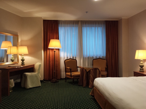 Imagen de la habitación del Hotel Tower Genova Airport and Conference Center. Foto 7